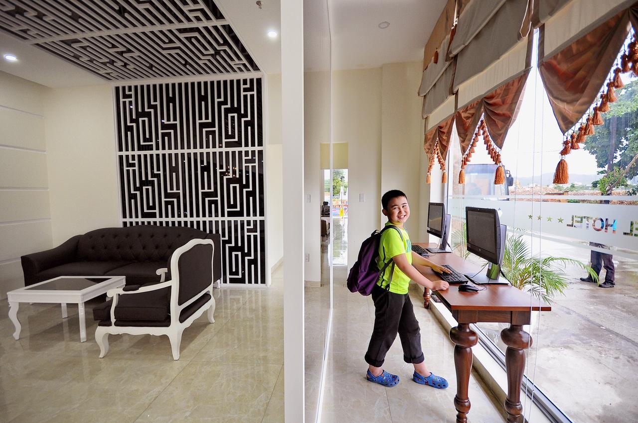 Rigel Hotel Nha Trang Buitenkant foto
